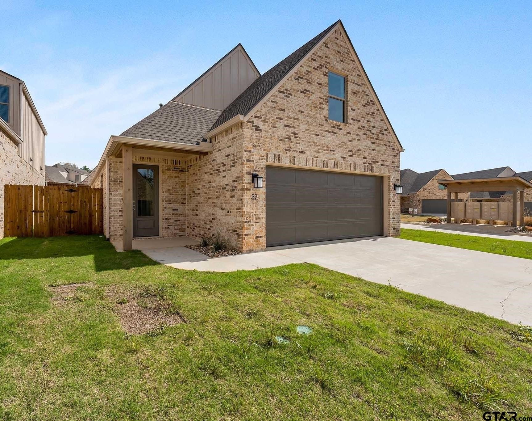 4344 MacNab Dr #31, Tyler, TX 75707, 4 Bedrooms Bedrooms, ,2 BathroomsBathrooms,Residential,For Sale,4344 MacNab Dr #31,0,25013064