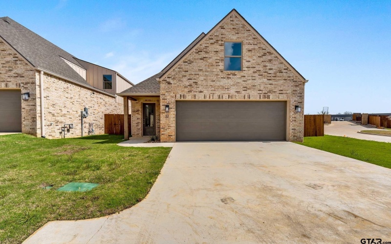 4344 MacNab Dr #31, Tyler, TX 75707, 4 Bedrooms Bedrooms, ,2 BathroomsBathrooms,Residential,For Sale,4344 MacNab Dr #31,0,25013064