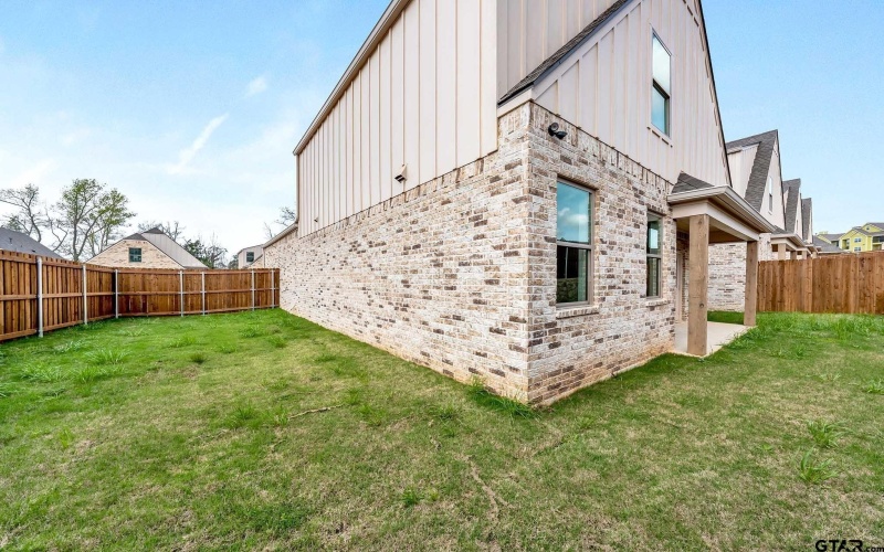 4344 MacNab Dr #31, Tyler, TX 75707, 4 Bedrooms Bedrooms, ,2 BathroomsBathrooms,Residential,For Sale,4344 MacNab Dr #31,0,25013064