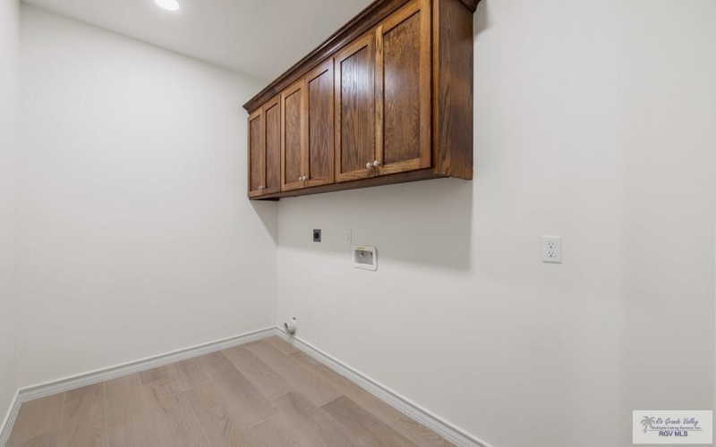 8701 SANDPIPER DR, HARLINGEN, TX 78552, 4 Bedrooms Bedrooms, ,2 BathroomsBathrooms,Residential,For Sale,8701 SANDPIPER DR,0,29766328