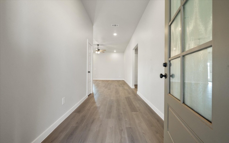 2604 Hall Avenue, Lubbock, TX 79407, 3 Habitaciones Habitaciones , ,2 BañosBaños,Residential,En Venta,2604 Hall Avenue,0,202559548