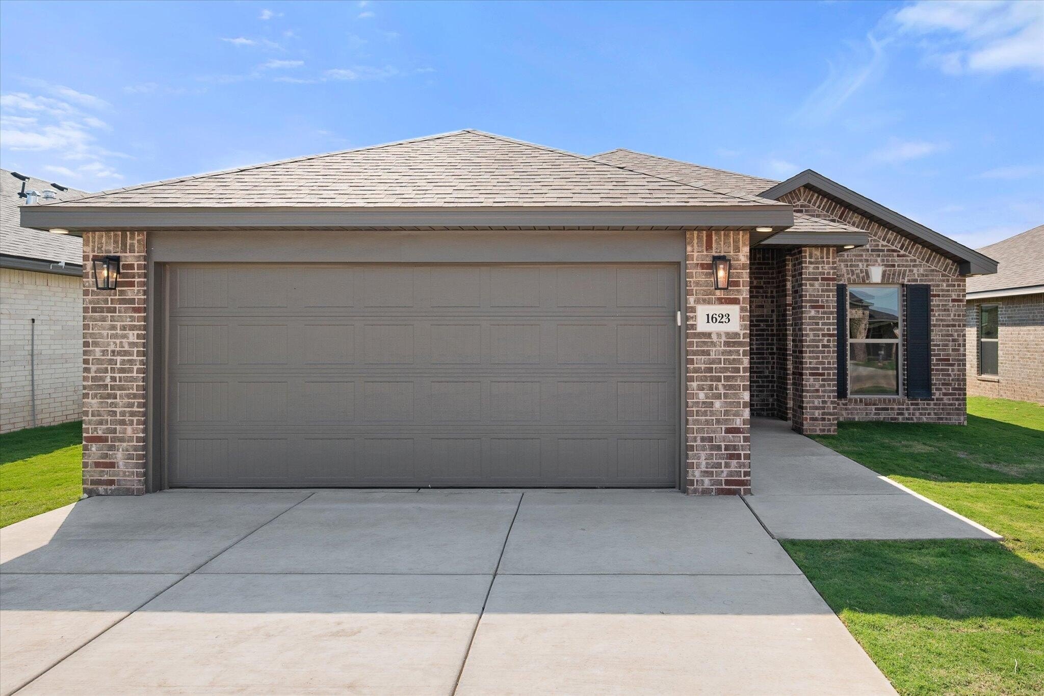 1623 N Clinton Avenue, Lubbock, TX 79416, 3 Habitaciones Habitaciones , ,2 BañosBaños,Residential,En Venta,1623 N Clinton Avenue,0,202559549