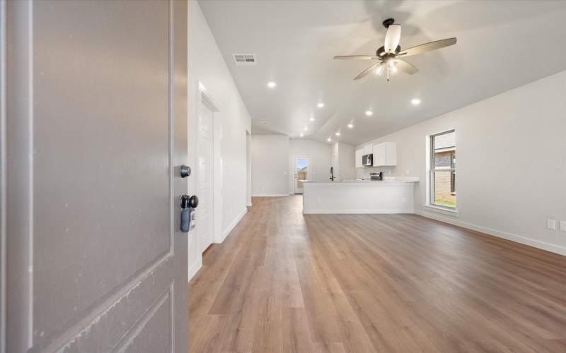 1623 N Clinton Avenue, Lubbock, TX 79416, 3 Habitaciones Habitaciones , ,2 BañosBaños,Residential,En Venta,1623 N Clinton Avenue,0,202559549