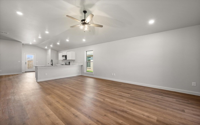 1623 N Clinton Avenue, Lubbock, TX 79416, 3 Habitaciones Habitaciones , ,2 BañosBaños,Residential,En Venta,1623 N Clinton Avenue,0,202559549