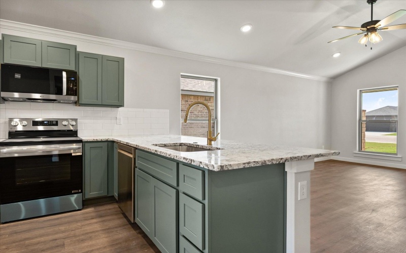 1622 N Clinton Avenue, Lubbock, TX 79416, 3 Habitaciones Habitaciones , ,2 BañosBaños,Residential,En Venta,1622 N Clinton Avenue,0,202559550