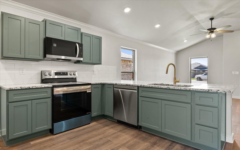 1622 N Clinton Avenue, Lubbock, TX 79416, 3 Habitaciones Habitaciones , ,2 BañosBaños,Residential,En Venta,1622 N Clinton Avenue,0,202559550