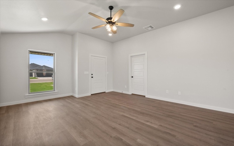 1622 N Clinton Avenue, Lubbock, TX 79416, 3 Habitaciones Habitaciones , ,2 BañosBaños,Residential,En Venta,1622 N Clinton Avenue,0,202559550
