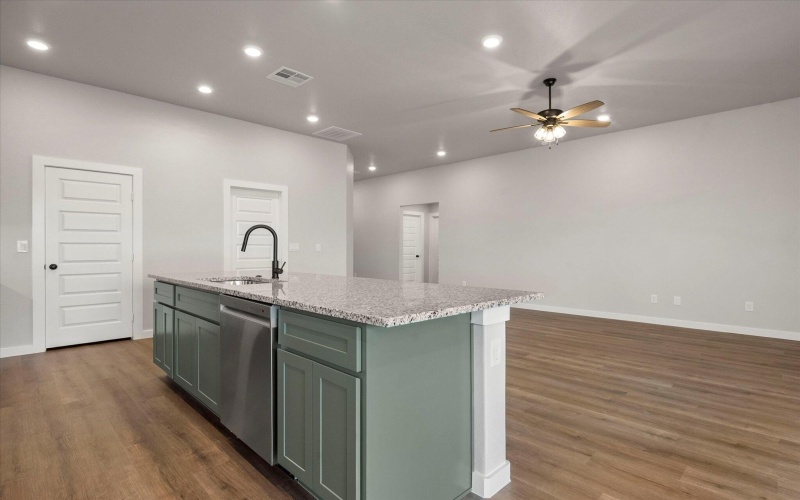 308 E 24th Street, Wolfforth, TX 79382, 4 Bedrooms Bedrooms, ,2 BathroomsBathrooms,Residential,For Sale,308 E 24th Street,0,202559564