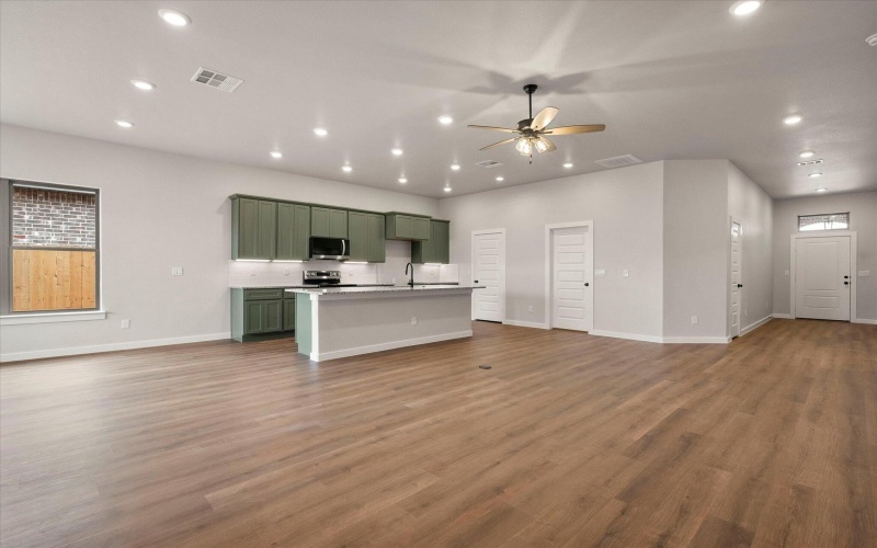 308 E 24th Street, Wolfforth, TX 79382, 4 Bedrooms Bedrooms, ,2 BathroomsBathrooms,Residential,For Sale,308 E 24th Street,0,202559564