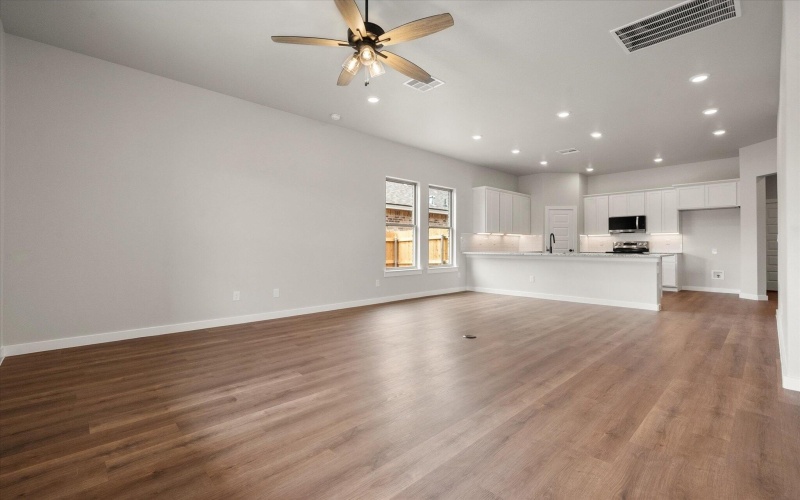 309 E 24th Street, Wolfforth, TX 79382, 3 Bedrooms Bedrooms, ,2 BathroomsBathrooms,Residential,For Sale,309 E 24th Street,0,202559565