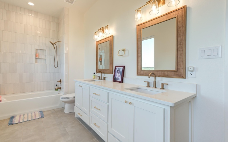 1735 Lovebird Road, Lubbock, TX 79407, 5 Bedrooms Bedrooms, ,3 BathroomsBathrooms,Residential,For Sale,1735 Lovebird Road,0,202559592