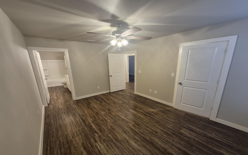 2131 Kokomo Avenue, Lubbock, TX 79407, 6 Habitaciones Habitaciones , ,5 BañosBaños,Residential Multi Family,En Venta,2131 Kokomo Avenue,0,202559613