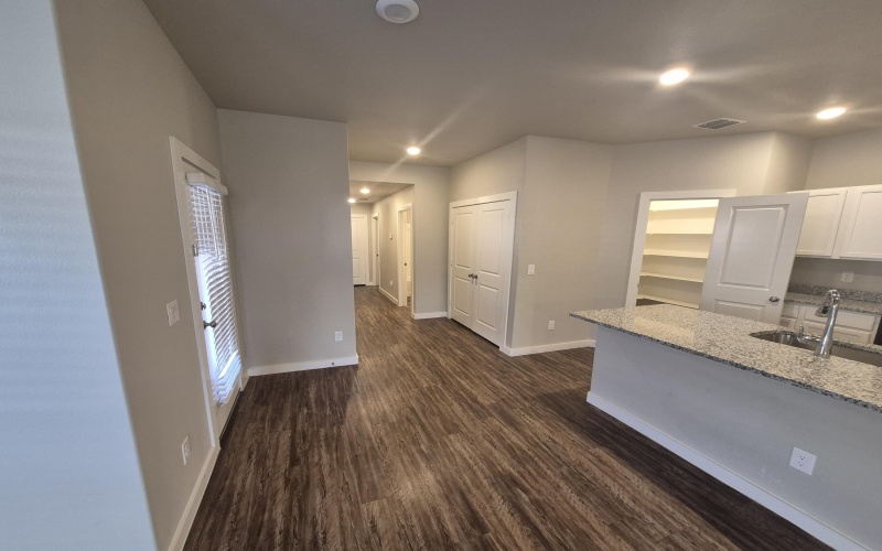 2131 Kokomo Avenue, Lubbock, TX 79407, 6 Habitaciones Habitaciones , ,5 BañosBaños,Residential Multi Family,En Venta,2131 Kokomo Avenue,0,202559613