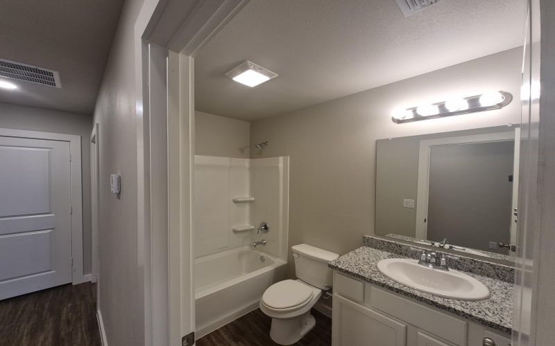 2131 Kokomo Avenue, Lubbock, TX 79407, 6 Habitaciones Habitaciones , ,5 BañosBaños,Residential Multi Family,En Venta,2131 Kokomo Avenue,0,202559613