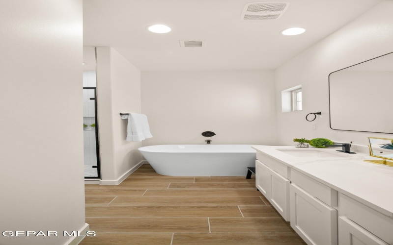 817 Harpendem Drive, El Paso, TX 79928, 4 Bedrooms Bedrooms, ,2 BathroomsBathrooms,Residential,For Sale,817 Harpendem Drive,918549