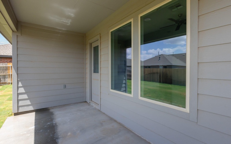 7813 94th Street, Lubbock, TX 79424, 3 Bedrooms Bedrooms, ,2 BathroomsBathrooms,Residential,For Sale,7813 94th Street,0,202559681