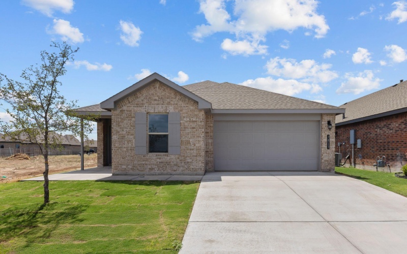 7813 94th Street, Lubbock, TX 79424, 3 Bedrooms Bedrooms, ,2 BathroomsBathrooms,Residential,For Sale,7813 94th Street,0,202559681