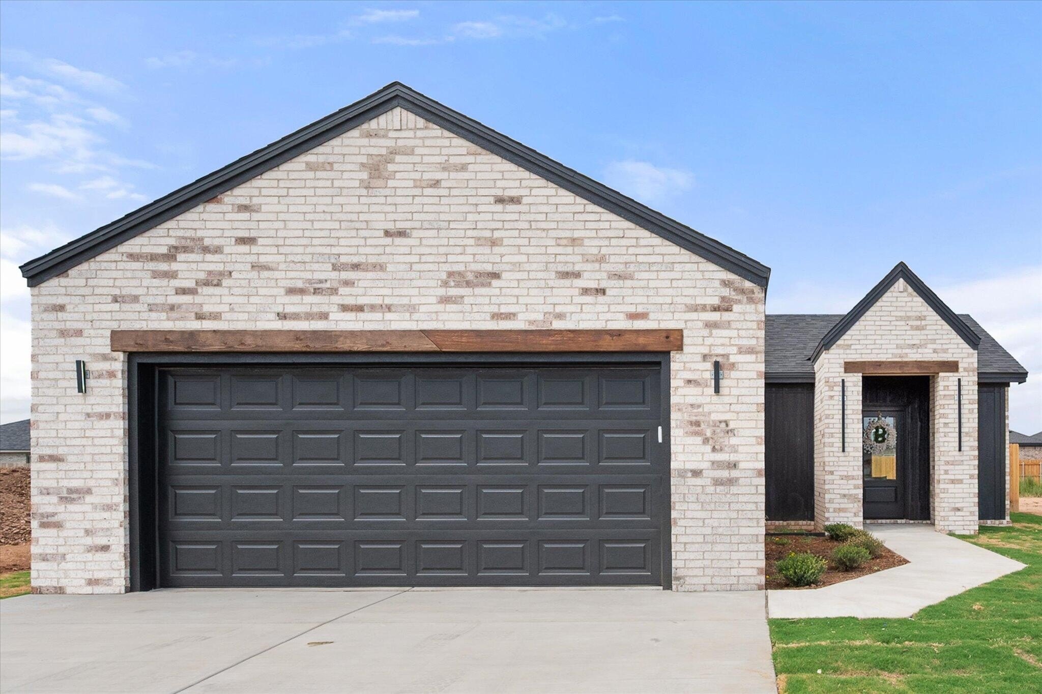 6926 14th Street, Lubbock, TX 79416, 3 Bedrooms Bedrooms, ,2 BathroomsBathrooms,Residential,For Sale,6926 14th Street,0,202559696