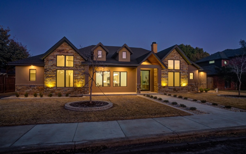 8209 Richmond Avenue, Lubbock, TX 79424, 4 Bedrooms Bedrooms, ,3 BathroomsBathrooms,Residential,For Sale,8209 Richmond Avenue,0,202559737