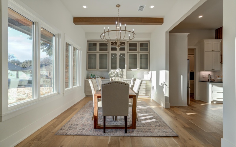 8209 Richmond Avenue, Lubbock, TX 79424, 4 Bedrooms Bedrooms, ,3 BathroomsBathrooms,Residential,For Sale,8209 Richmond Avenue,0,202559737