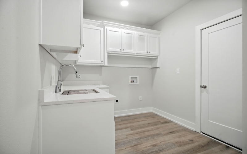1405 Durham Avenue, Wolfforth, TX 79382, 4 Bedrooms Bedrooms, ,3 BathroomsBathrooms,Residential,For Sale,1405 Durham Avenue,0,202559770
