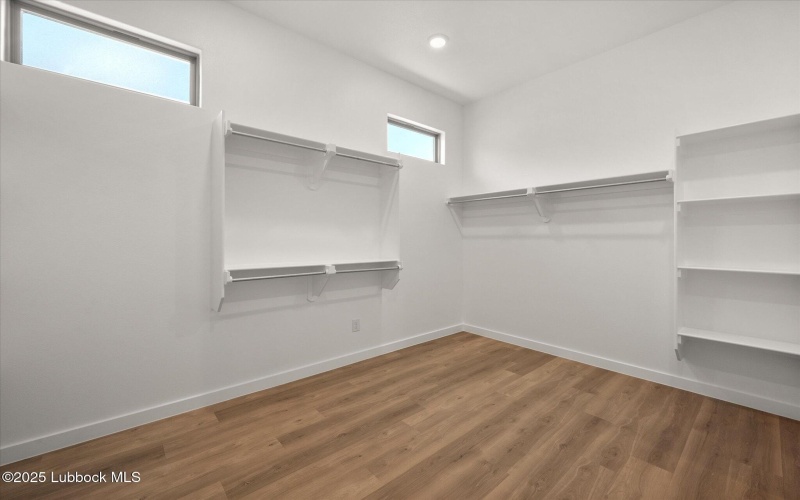 7005 18th Place, Lubbock, TX 79416, 4 Habitaciones Habitaciones , ,3 BañosBaños,Residential,En Venta,7005 18th Place,0,202559794