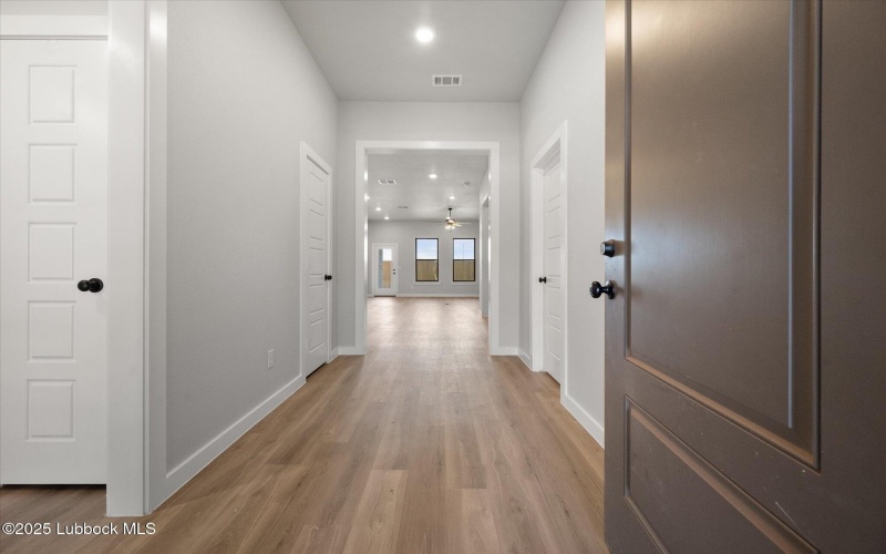 7005 18th Place, Lubbock, TX 79416, 4 Habitaciones Habitaciones , ,3 BañosBaños,Residential,En Venta,7005 18th Place,0,202559794