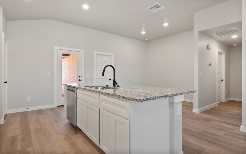 2232 133rd Street, Lubbock, TX 79423, 3 Habitaciones Habitaciones , ,2 BañosBaños,Residential,En Venta,2232 133rd Street,0,202559795