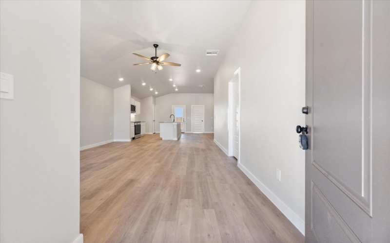 2232 133rd Street, Lubbock, TX 79423, 3 Habitaciones Habitaciones , ,2 BañosBaños,Residential,En Venta,2232 133rd Street,0,202559795
