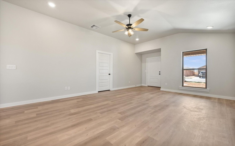 2232 133rd Street, Lubbock, TX 79423, 3 Habitaciones Habitaciones , ,2 BañosBaños,Residential,En Venta,2232 133rd Street,0,202559795