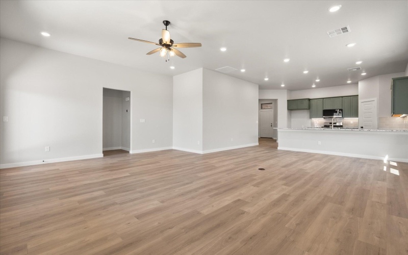 2227 133rd Street, Lubbock, TX 79423, 3 Habitaciones Habitaciones , ,2 BañosBaños,Residential,En Venta,2227 133rd Street,0,202559796