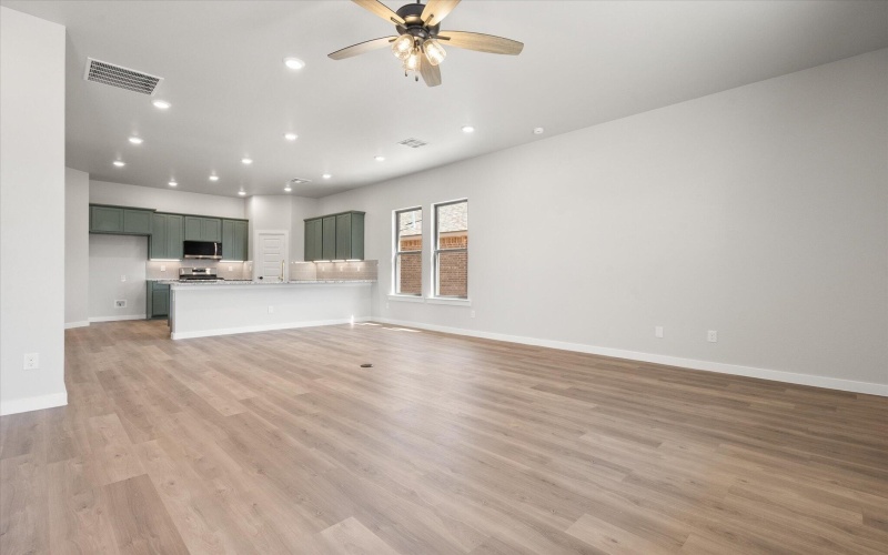 2227 133rd Street, Lubbock, TX 79423, 3 Habitaciones Habitaciones , ,2 BañosBaños,Residential,En Venta,2227 133rd Street,0,202559796
