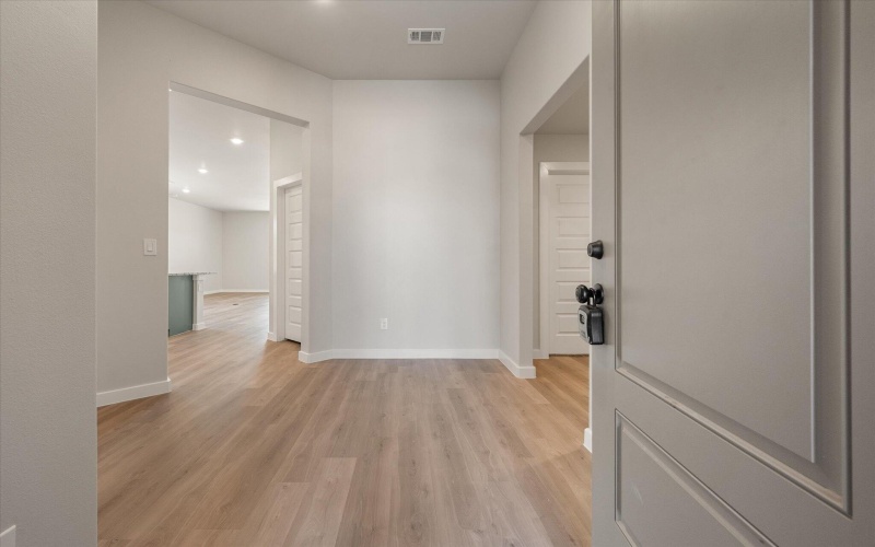 2227 133rd Street, Lubbock, TX 79423, 3 Habitaciones Habitaciones , ,2 BañosBaños,Residential,En Venta,2227 133rd Street,0,202559796