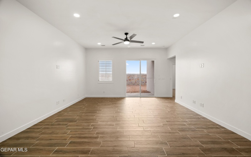 15124 Destination Avenue, El Paso, TX 79938, 3 Habitaciones Habitaciones , ,2 BañosBaños,Residential,En Venta,15124 Destination Avenue,918550