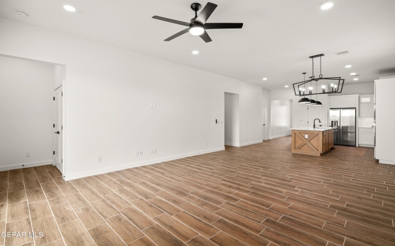 15124 Destination Avenue, El Paso, TX 79938, 3 Habitaciones Habitaciones , ,2 BañosBaños,Residential,En Venta,15124 Destination Avenue,918550