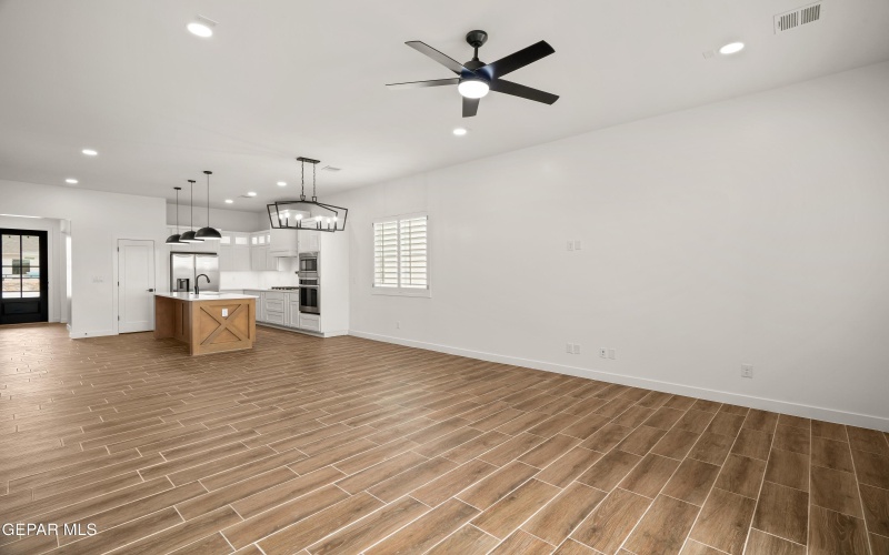 15124 Destination Avenue, El Paso, TX 79938, 3 Habitaciones Habitaciones , ,2 BañosBaños,Residential,En Venta,15124 Destination Avenue,918550