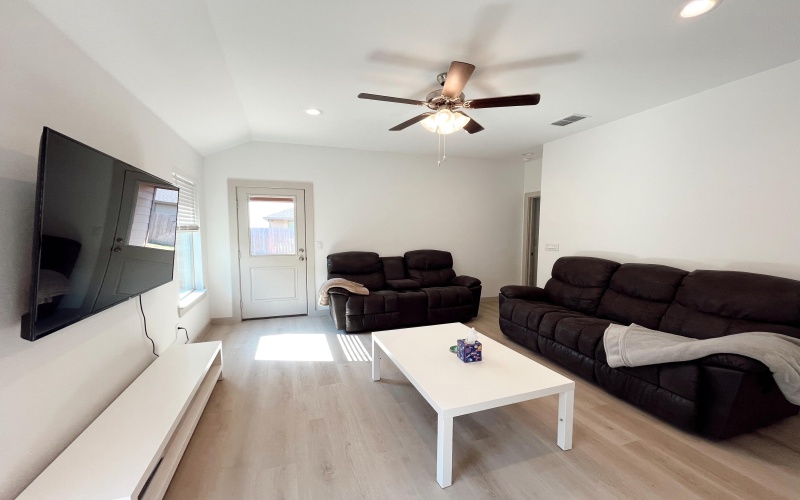 7337 8th Street, Lubbock, TX 79416, 3 Habitaciones Habitaciones , ,2 BañosBaños,Residential,En Venta,7337 8th Street,0,202559807