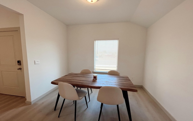 7337 8th Street, Lubbock, TX 79416, 3 Habitaciones Habitaciones , ,2 BañosBaños,Residential,En Venta,7337 8th Street,0,202559807