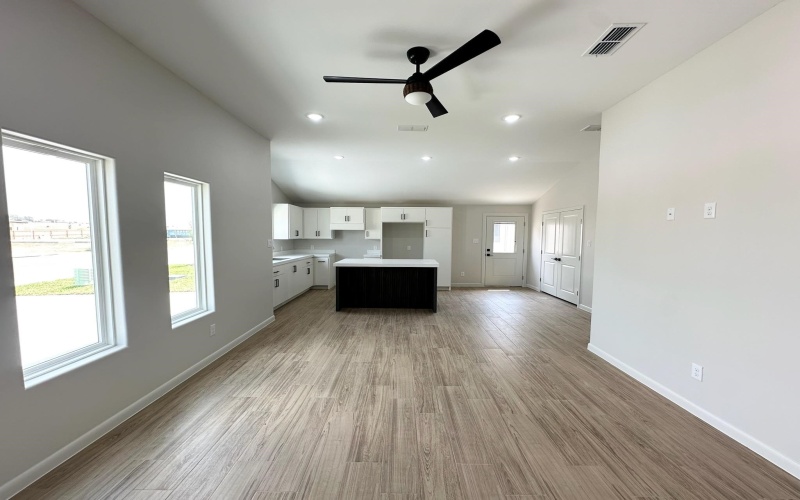 5021 Carambola Ln., LAREDO, TX 78046, 3 Habitaciones Habitaciones , ,2 BañosBaños,Residential,En Venta,5021 Carambola Ln.,0,20253686