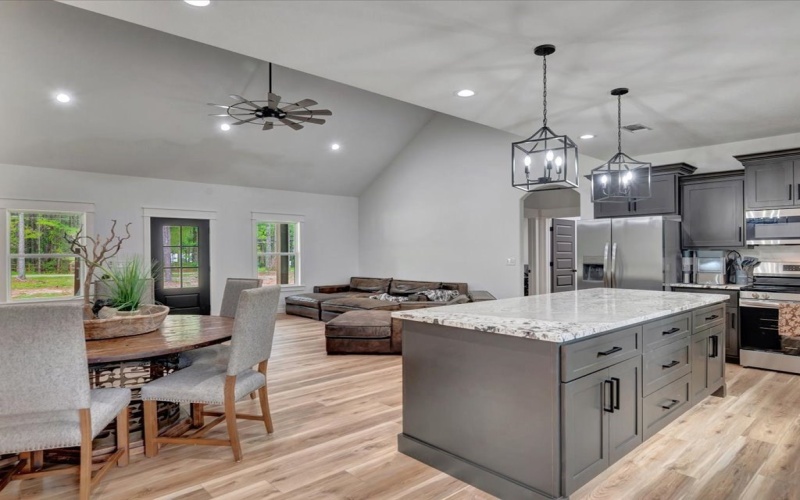 1735 Thigpen Road, Pollok, TX 75969, 3 Bedrooms Bedrooms, ,2 BathroomsBathrooms,Residential,For Sale,1735 Thigpen Road,0,5106173