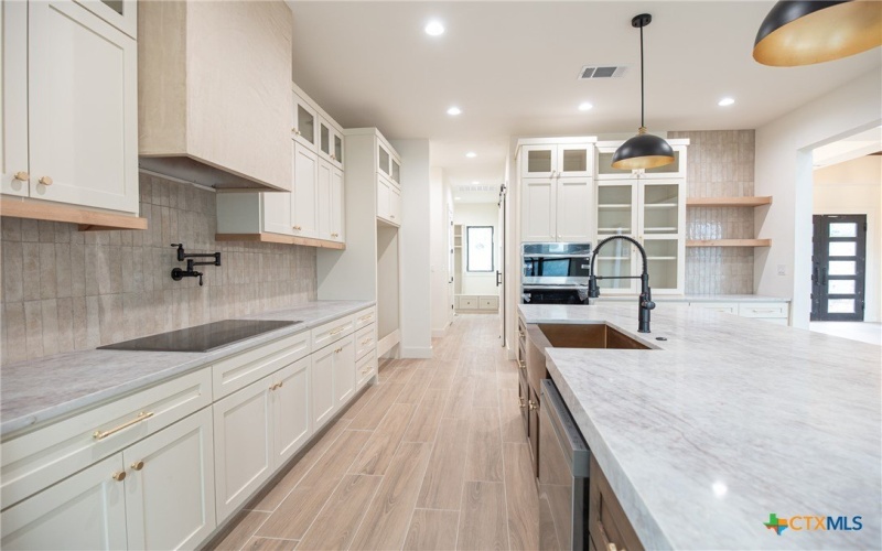 101 Mystic, Horseshoe Bay, TX 78639, 3 Bedrooms Bedrooms, ,3 BathroomsBathrooms,Residential,For Sale,101 Mystic,0,591356