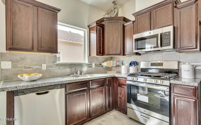14305 SETH PAYNE Drive, El Paso, TX 79928, 3 Bedrooms Bedrooms, ,2 BathroomsBathrooms,Residential,For Sale,14305 SETH PAYNE Drive,0,929475