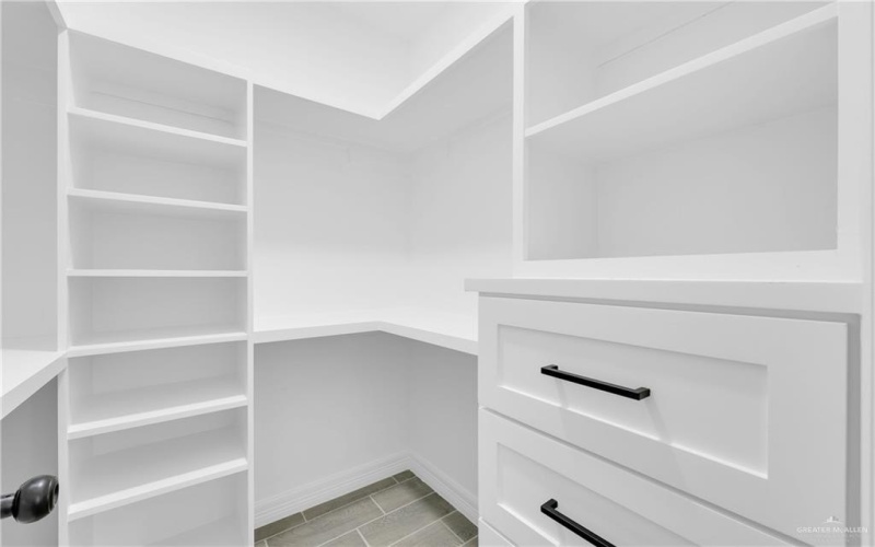 1603 Baja Drive, Edinburg, TX 78542, 3 Bedrooms Bedrooms, ,2 BathroomsBathrooms,Residential,For Sale,1603 Baja Drive,0,479764