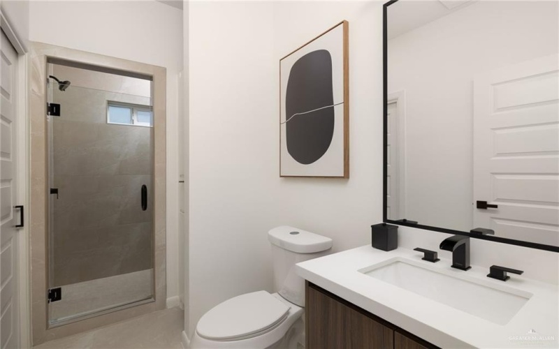 5800 Providence Avenue #C, McAllen, TX 78504, 2 Bedrooms Bedrooms, ,2 BathroomsBathrooms,Residential,For Sale,5800 Providence Avenue,0,479798