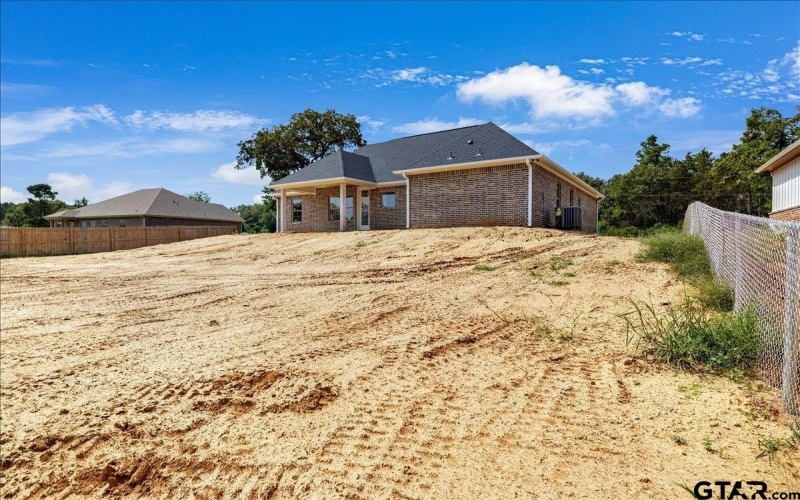 501 County Road 330, Tyler, TX 75708, 3 Habitaciones Habitaciones , ,2 BañosBaños,Residential,En Venta,501 County Road 330,0,25013200