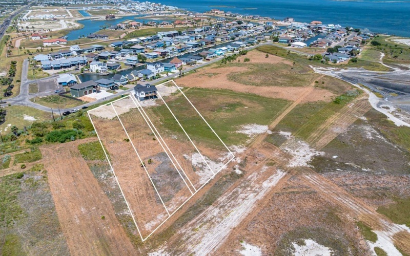 101 Port St Claire, Aransas Pass, TX 78336, 3 Bedrooms Bedrooms, ,2 BathroomsBathrooms,Residential,For Sale,101 Port St Claire,0,148711
