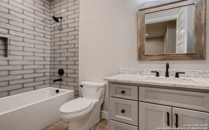 208 River Ridge, Boerne, TX 78006, 4 Bedrooms Bedrooms, ,3 BathroomsBathrooms,Residential,For Sale,208 River Ridge,0,1897144