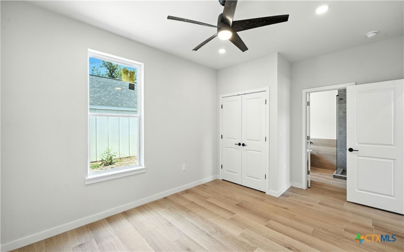 265 School Avenue, New Braunfels, TX 78130, 2 Habitaciones Habitaciones , ,2 BañosBaños,Residential,En Venta,265 School Avenue,0,591371