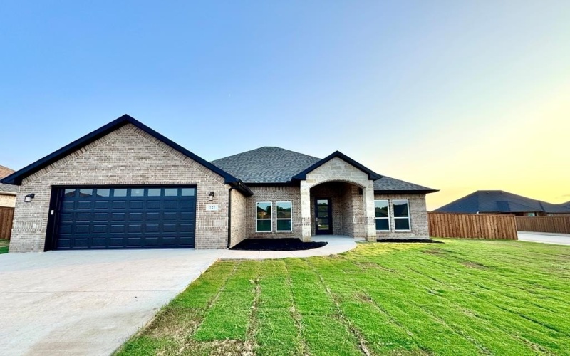 727 Cobblestone Cir, Mabank, TX 75147, 4 Bedrooms Bedrooms, ,2 BathroomsBathrooms,Residential,For Sale,727 Cobblestone Cir,0,109446