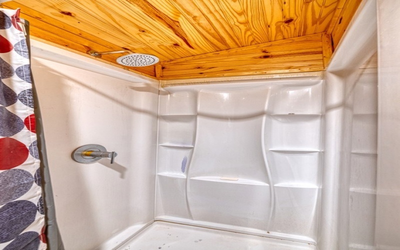 136 Cardinal Dr, Camp Wood, TX 78833, 4 Bedrooms Bedrooms, ,3 BathroomsBathrooms,Residential,For Sale,136 Cardinal Dr,0,120167